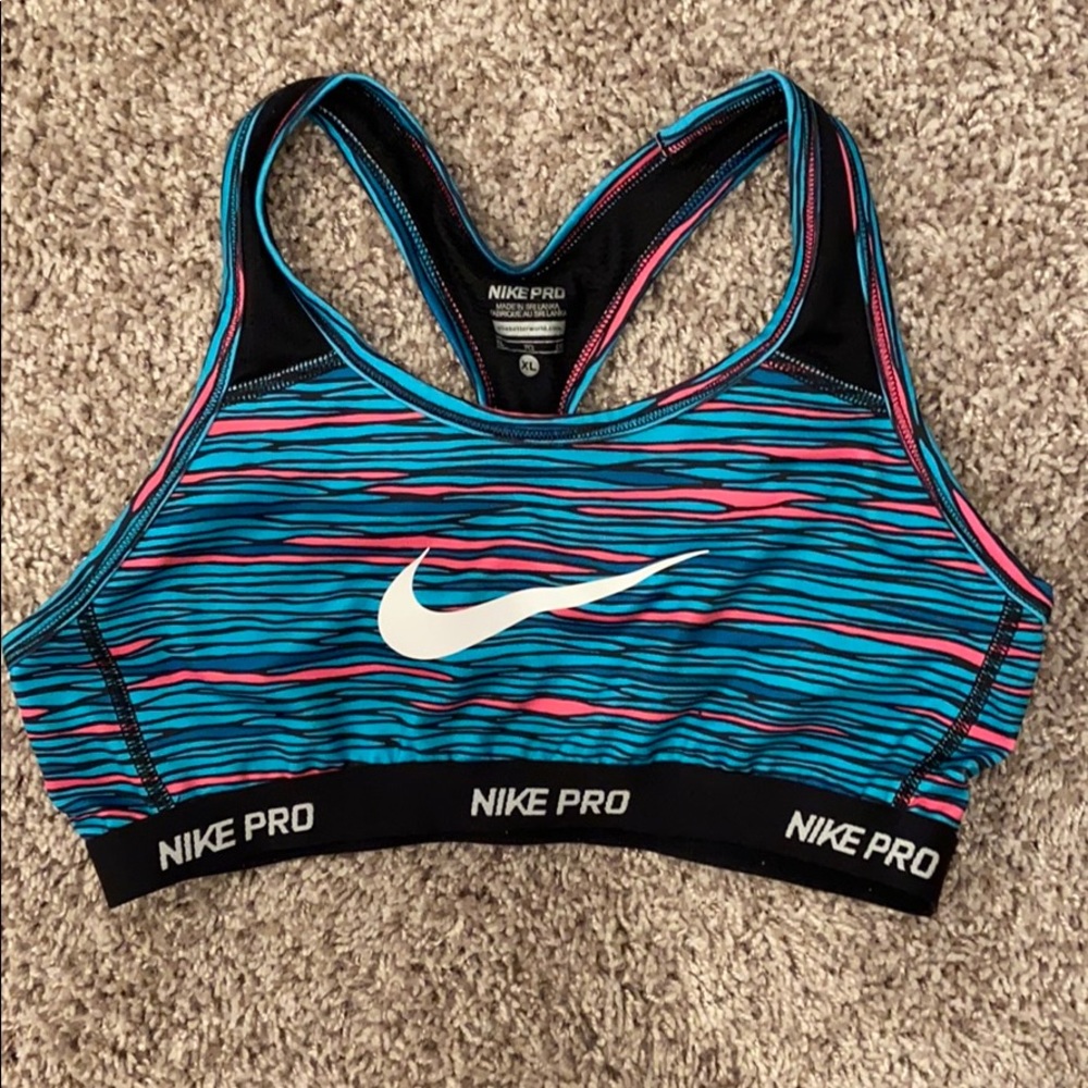 nike sports bra